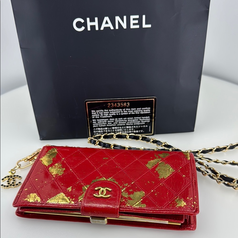 Authentic CHANEL Red and Gold Women's Bag / Wallet 🔥